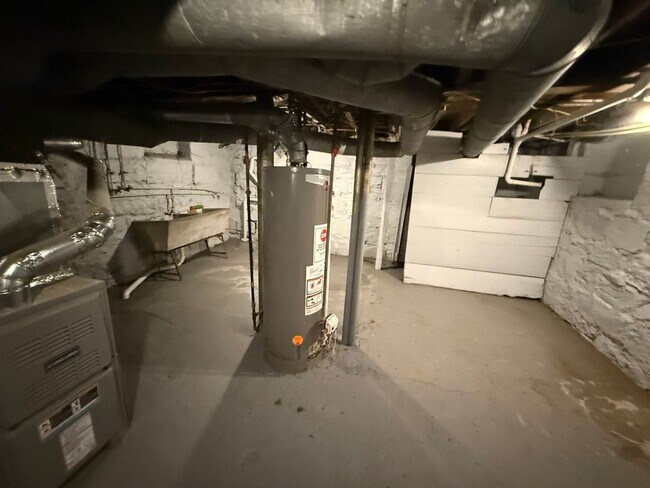 Building Photo - *Friendly Road, LLC 3404-3406 Walton Ave