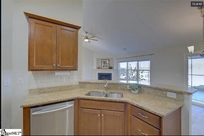 Building Photo - 233 Shale Dr