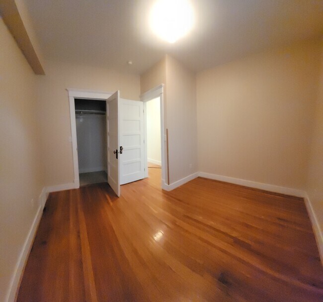 2nd bedroom - 525 W 14th Ave
