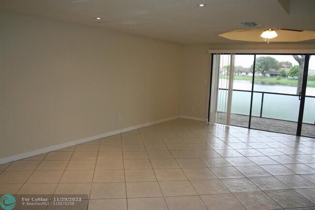 Building Photo - 4733 NW 90th Ave