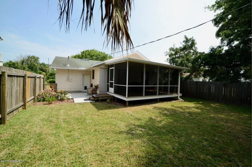 Building Photo - 314 Ribault St