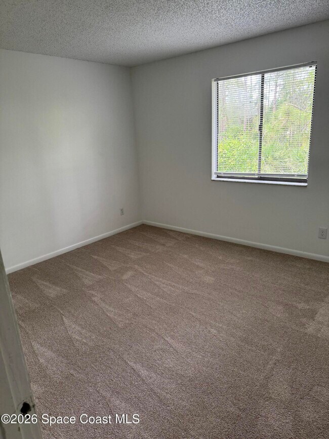 Building Photo - 421 Mercury Ave SE