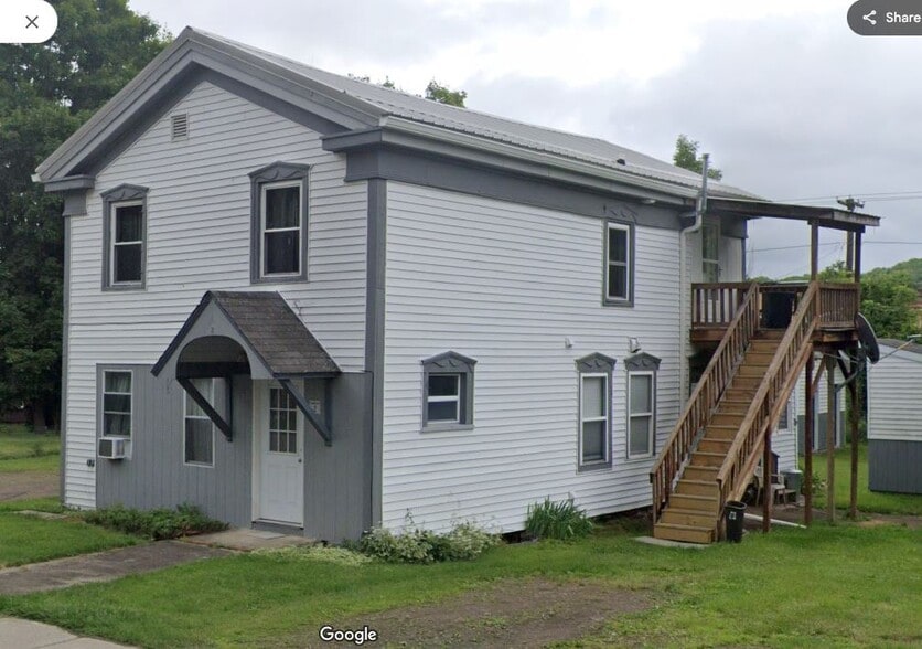Primary Photo - 2 Maple Ave