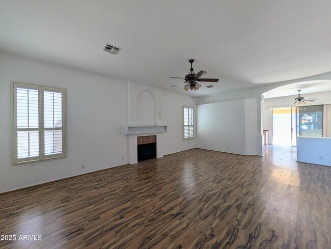 Building Photo - 5959 W Kimberly Way