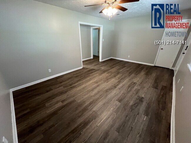 Building Photo - 1016 W. Kiehl-