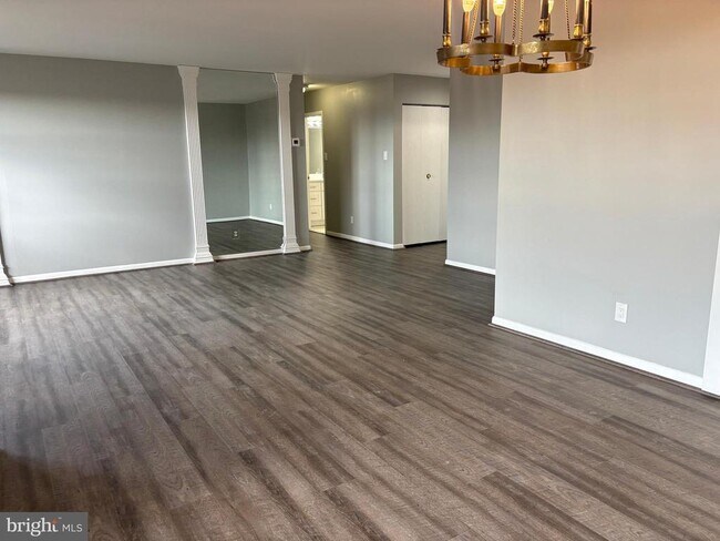 Building Photo - 6317 Park Heights Ave