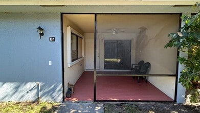 Building Photo - 761 Park Ave