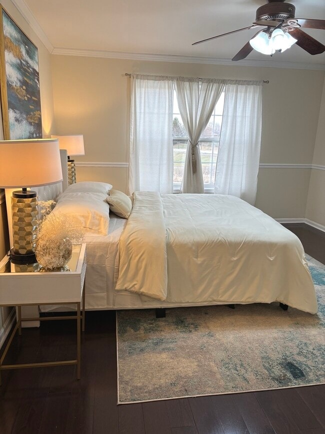 Building Photo - 549 Springbrook Trail N