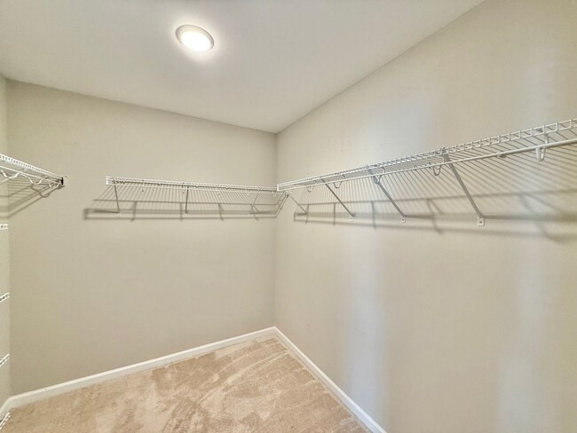 Building Photo - Stunning 3BD, 3.5BA Raleigh Townhome in th...