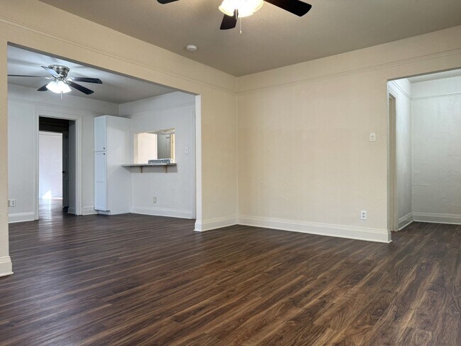 Building Photo - 45w26th