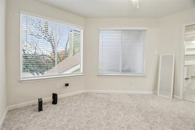 Building Photo - 9815 Walnut St