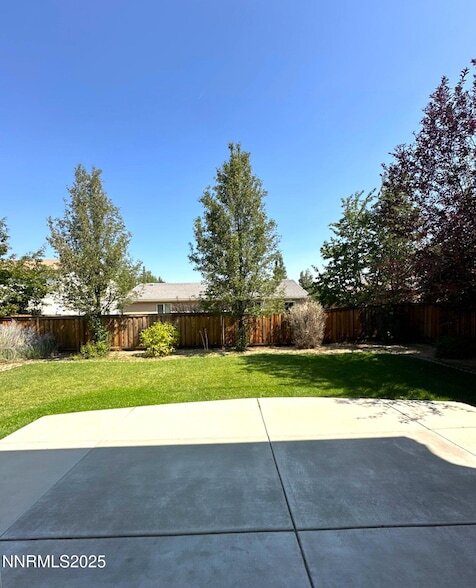 Building Photo - 545 Terracina Way