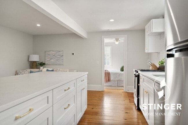 Building Photo - 606 Carteret St