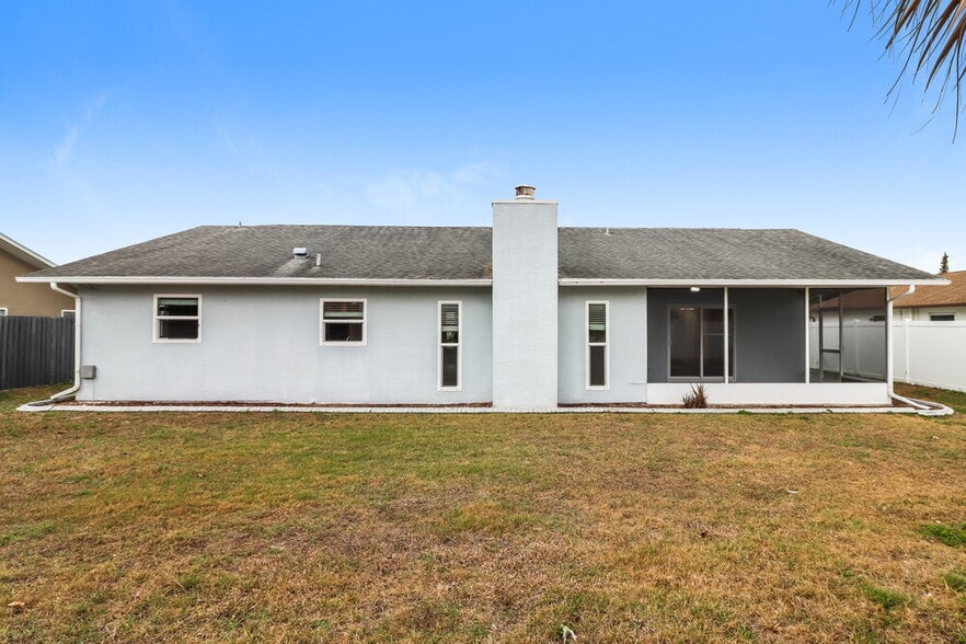 Building Photo - 12909 Walnut Tree Ln