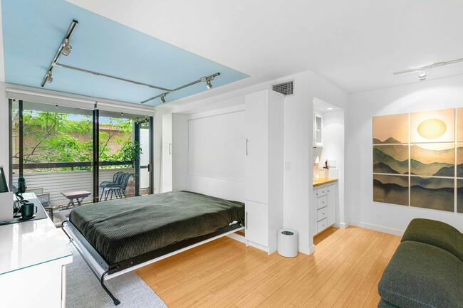 Building Photo - 8380 Waring Ave