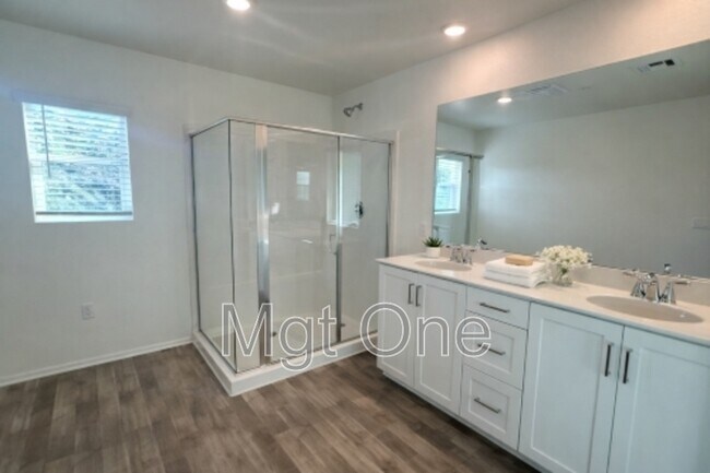 Building Photo - 26314 Gentry Ave