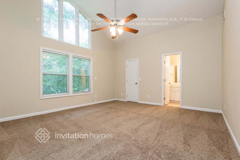 Building Photo - 5345 N Fork Dr SW