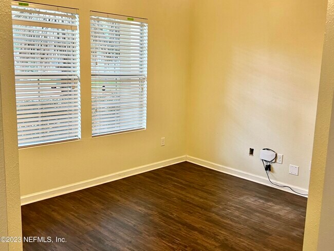 Building Photo - 15691 Tisons Blf Rd