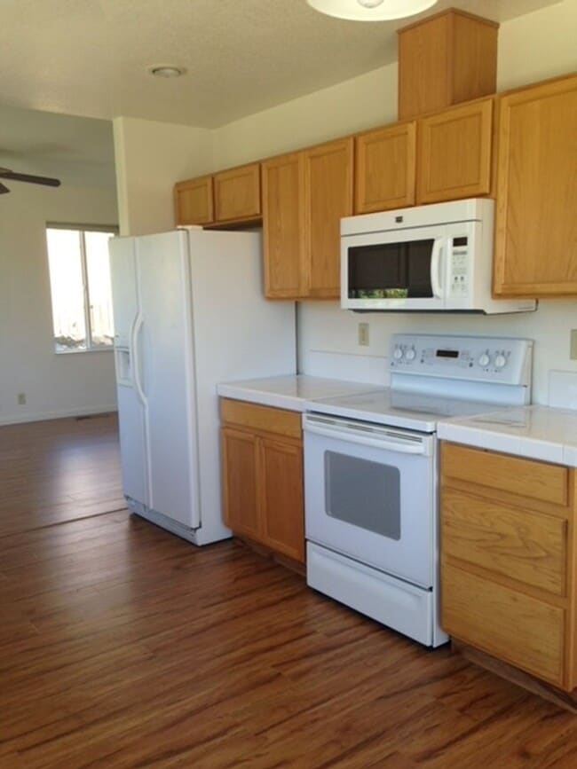 Building Photo - 2685 Glen Eagles Dr