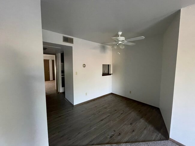 Building Photo - 6167 W Cold Spring Rd