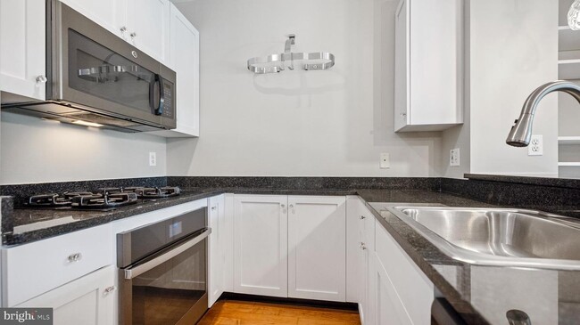 Building Photo - 4025 Connecticut Ave NW