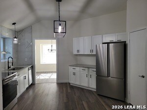 Building Photo - 6810 Raintree Path
