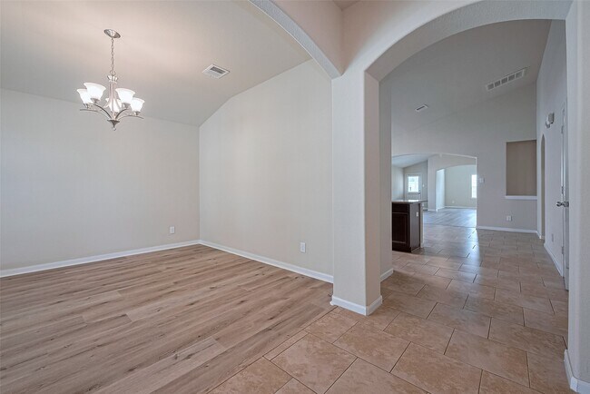 Building Photo - 5506 Casa Martin Dr