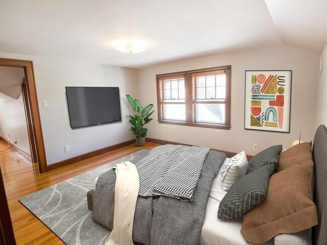 Building Photo - 18 Sherman Ct