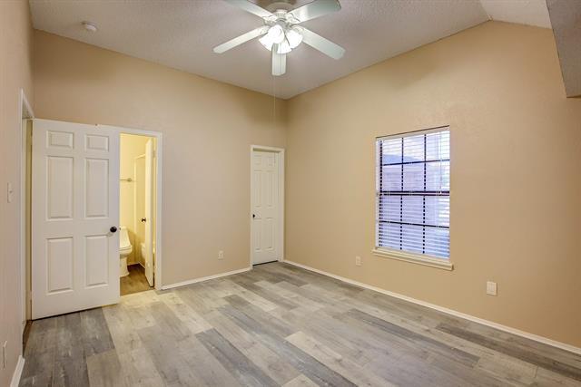 Building Photo - 300 Stoneledge Dr