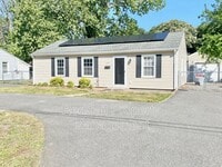 Building Photo - 109 Peachtree Ln