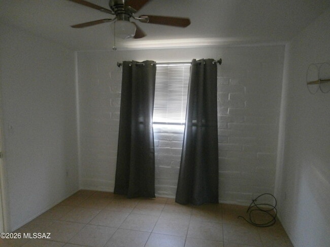 Building Photo - 478 S Paseo Cerro