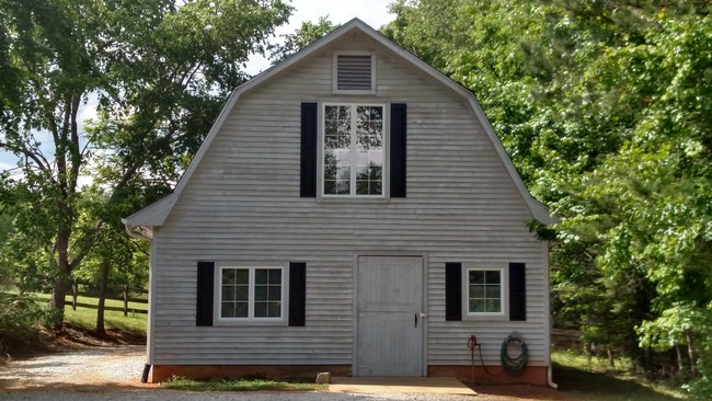 Furnished Apartment over Barn - 1087 Walker Rd