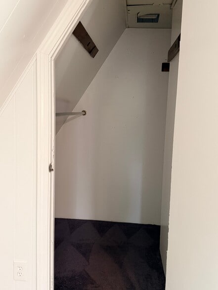 Building Photo - 229 CT-163