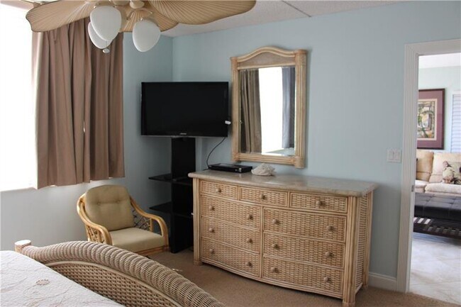 Building Photo - 750 N Ocean Blvd