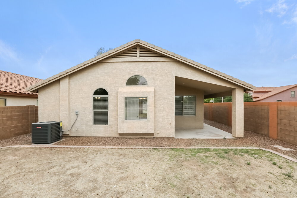 Building Photo - 4715 W Harwell Rd