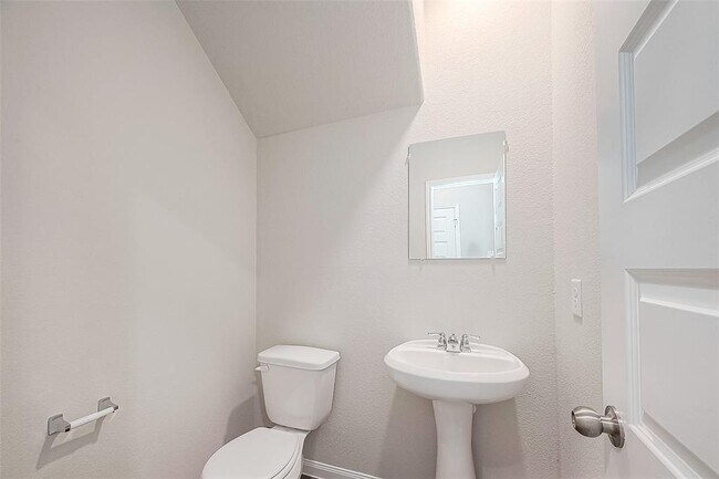 Building Photo - 2373 Tavo Trails Dr