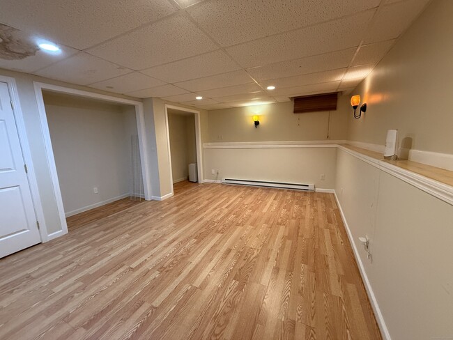 Building Photo - 36 Rock Brook Rd