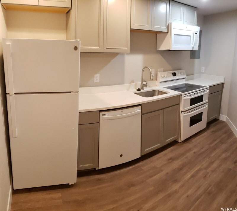 Building Photo - 5484 Bailiff Dr S