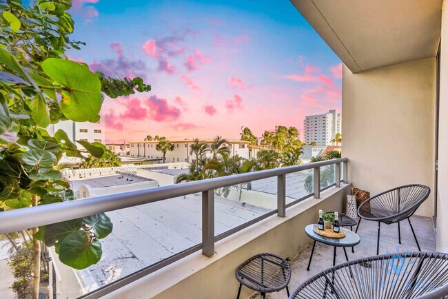 Building Photo - 777 N Ocean Dr
