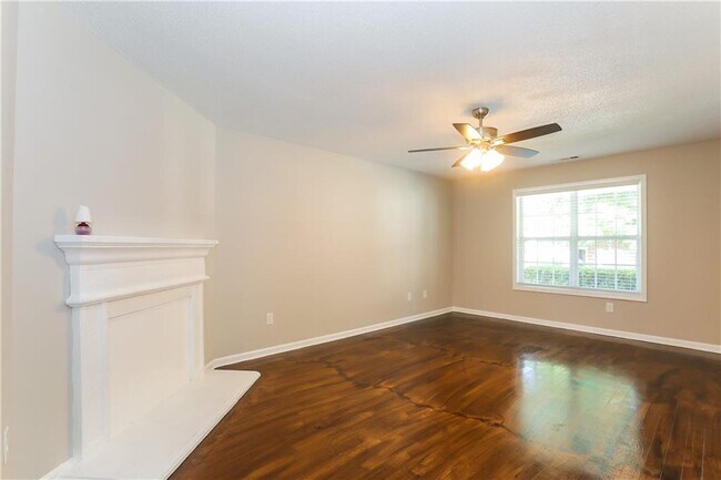 Building Photo - 6961 Mahonia Pl