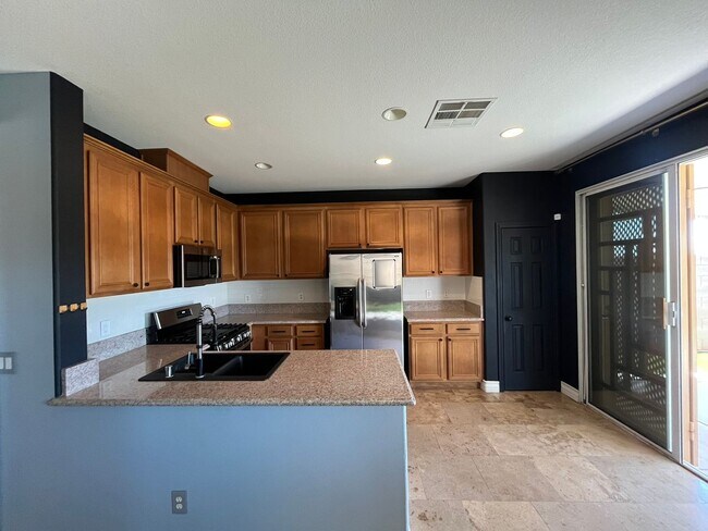 Building Photo - Stylish 3-Bedroom Home with Loft in Gated Community