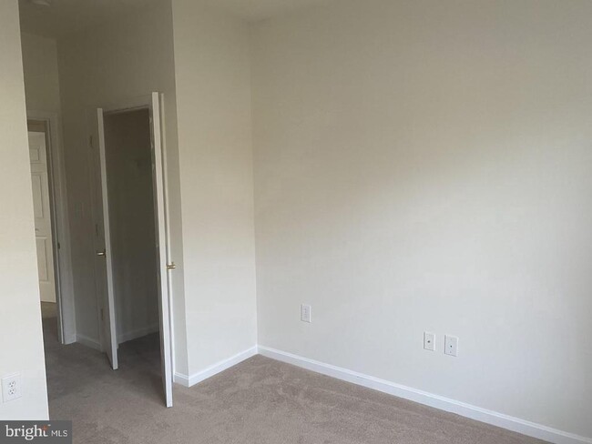 Building Photo - 6807 Winthrop Ct
