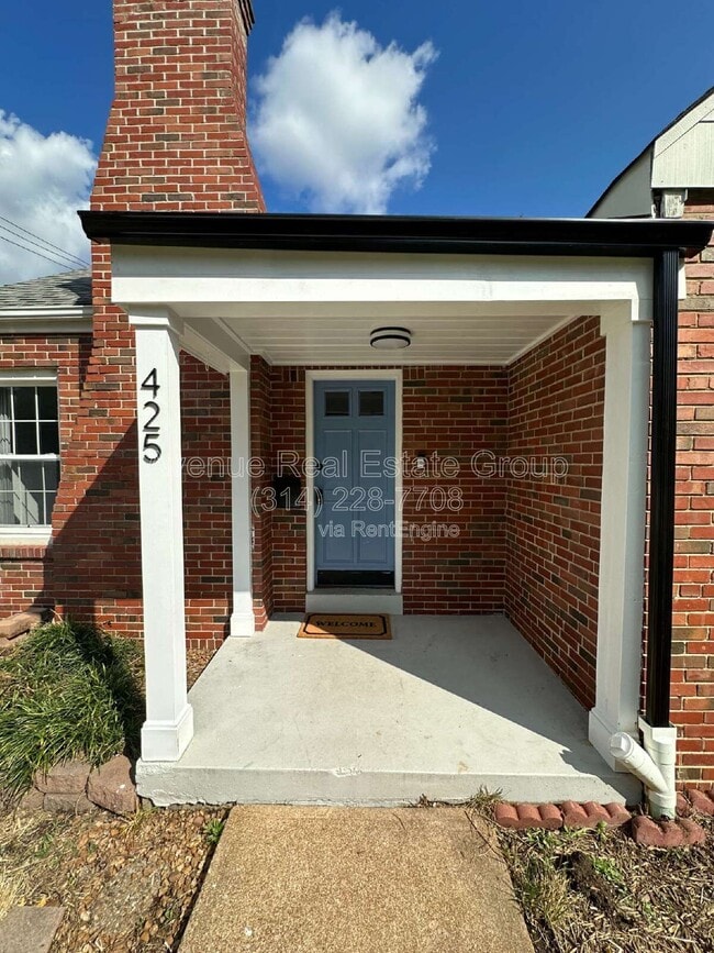 Building Photo - 425 Bismark Ave