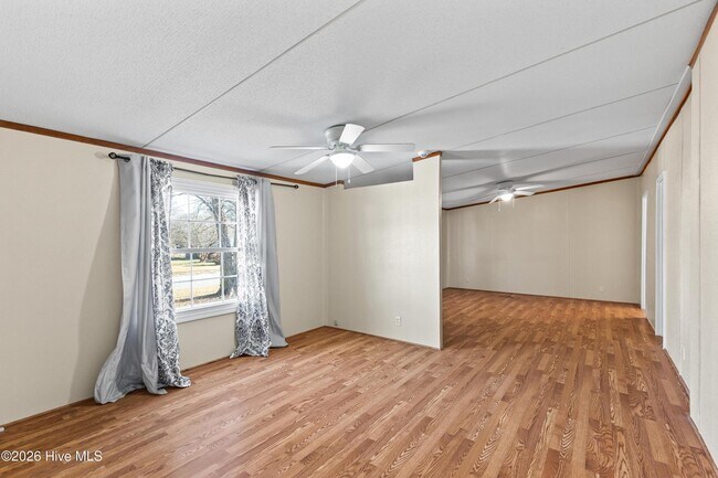 Building Photo - 107 Kayla Ct