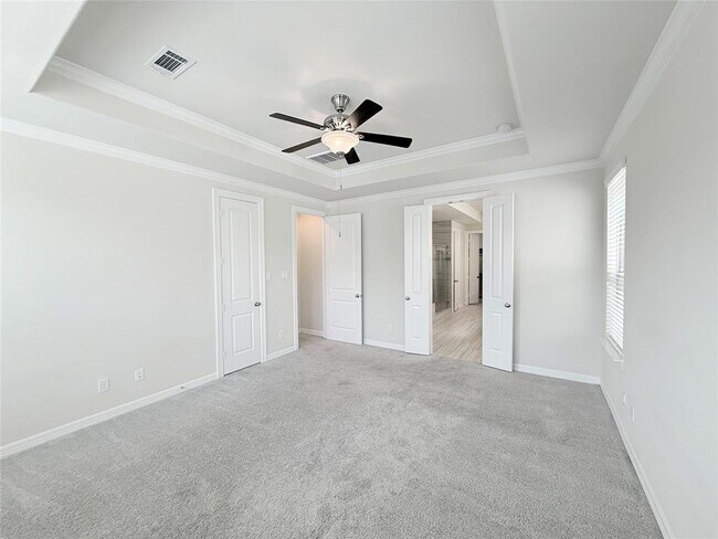 Building Photo - 13216 Green Hills Dr