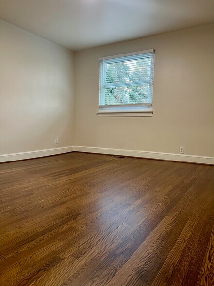 Building Photo - 3880 Peakland Pl