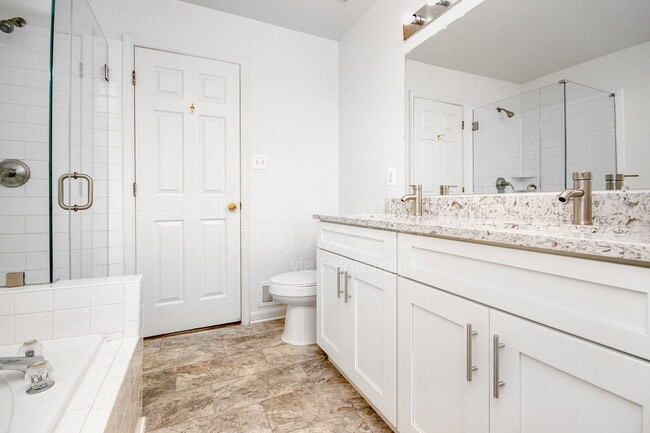 Building Photo - 45425 Clarkes Crossing Square