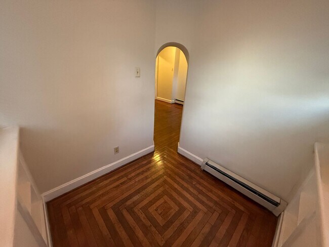 Building Photo - 312 South Upper Street, Lexington KY (Thir...