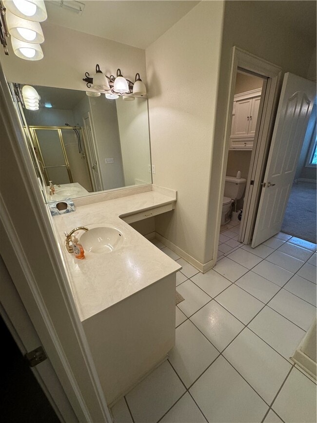 Building Photo - 82 E Cydnee St