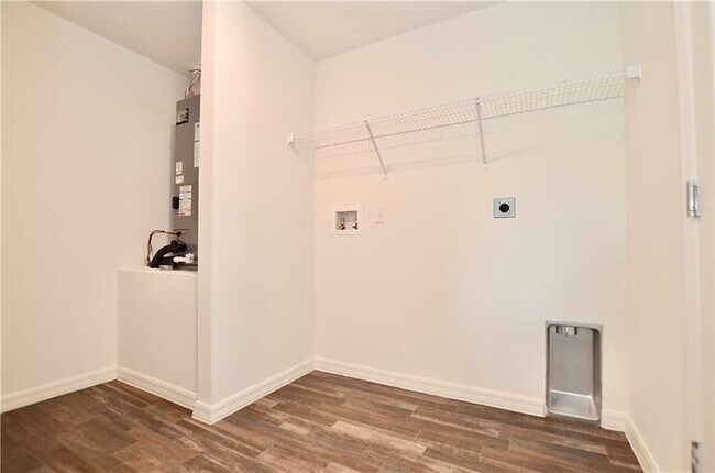 Building Photo - 1426 SW Merchant Ln